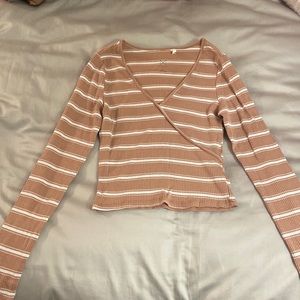 Pacsun Basics long sleeved top. Size xsmall. Good condition.